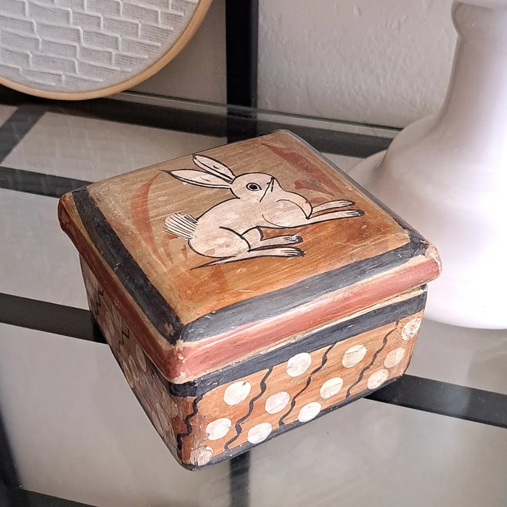 Vintage Tonala Burnished Pottery Box w/Lid Hand Painted & Handmade - Rabbit